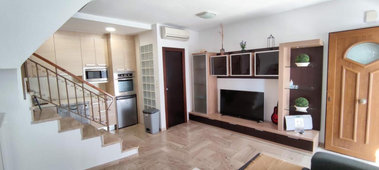 Beach Breeze Townhouse By The Beach Santa Pola Exterior foto