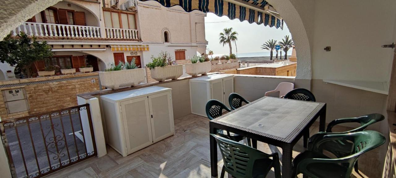 Beach Breeze Townhouse By The Beach Santa Pola Exterior foto