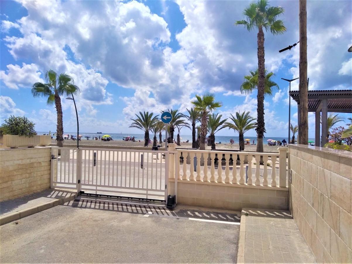 Beach Breeze Townhouse By The Beach Santa Pola Exterior foto